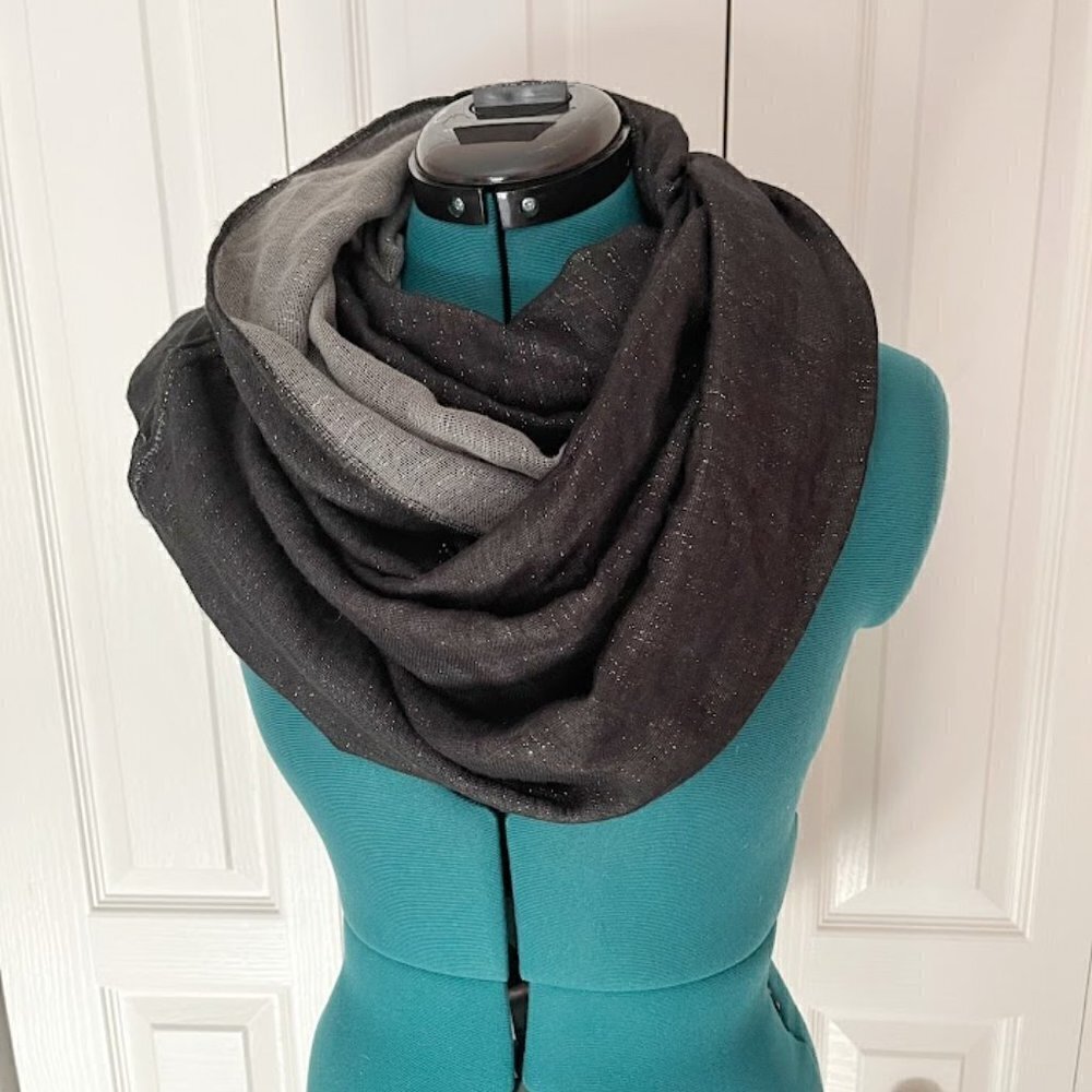 Steve Madden NWT OS Infinity Metallic Specked Two Tone Lightweight Wrap Scarf